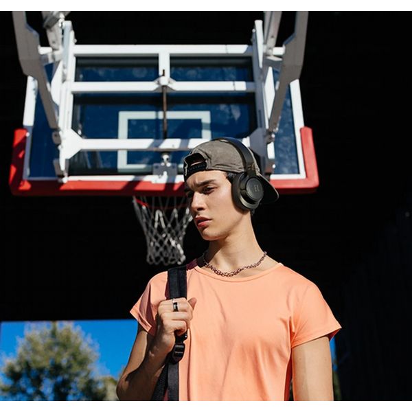 JBL Tune 720BT Wireless Over-ear headphone Black