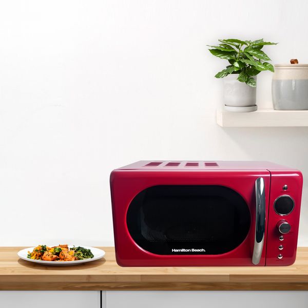 Hamilton Beach Retro Microwave 20L, 700W, Red